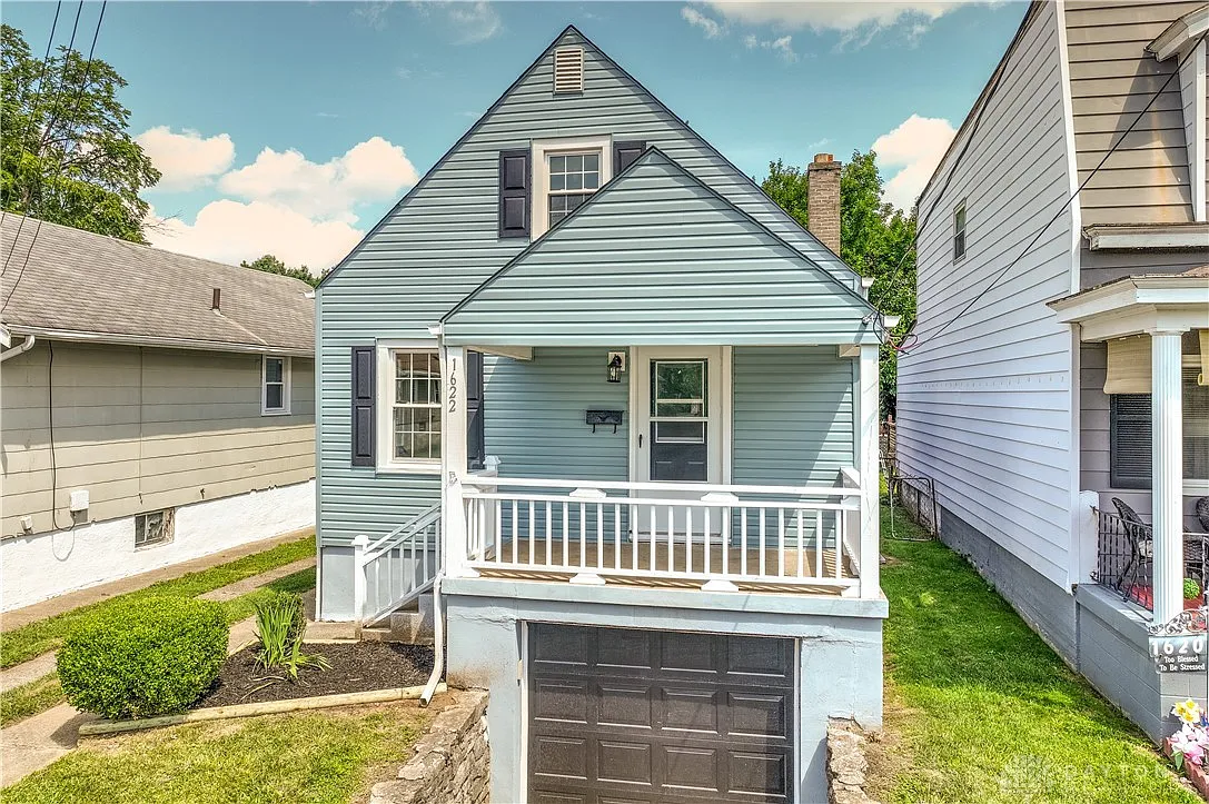 1622 De Armand Ave photo 1