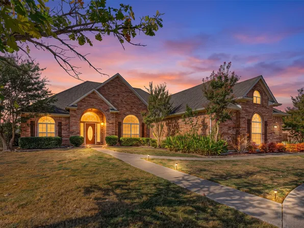 1198 E Oaklawn Dr, Terrell, TX 75160
