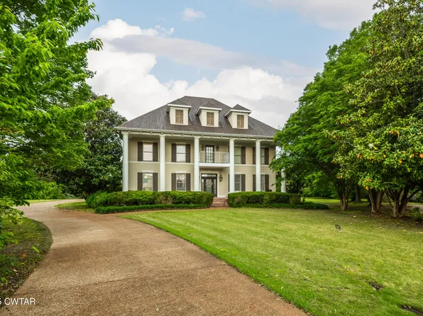 51 Crownpointe Cv, Jackson, TN 38305