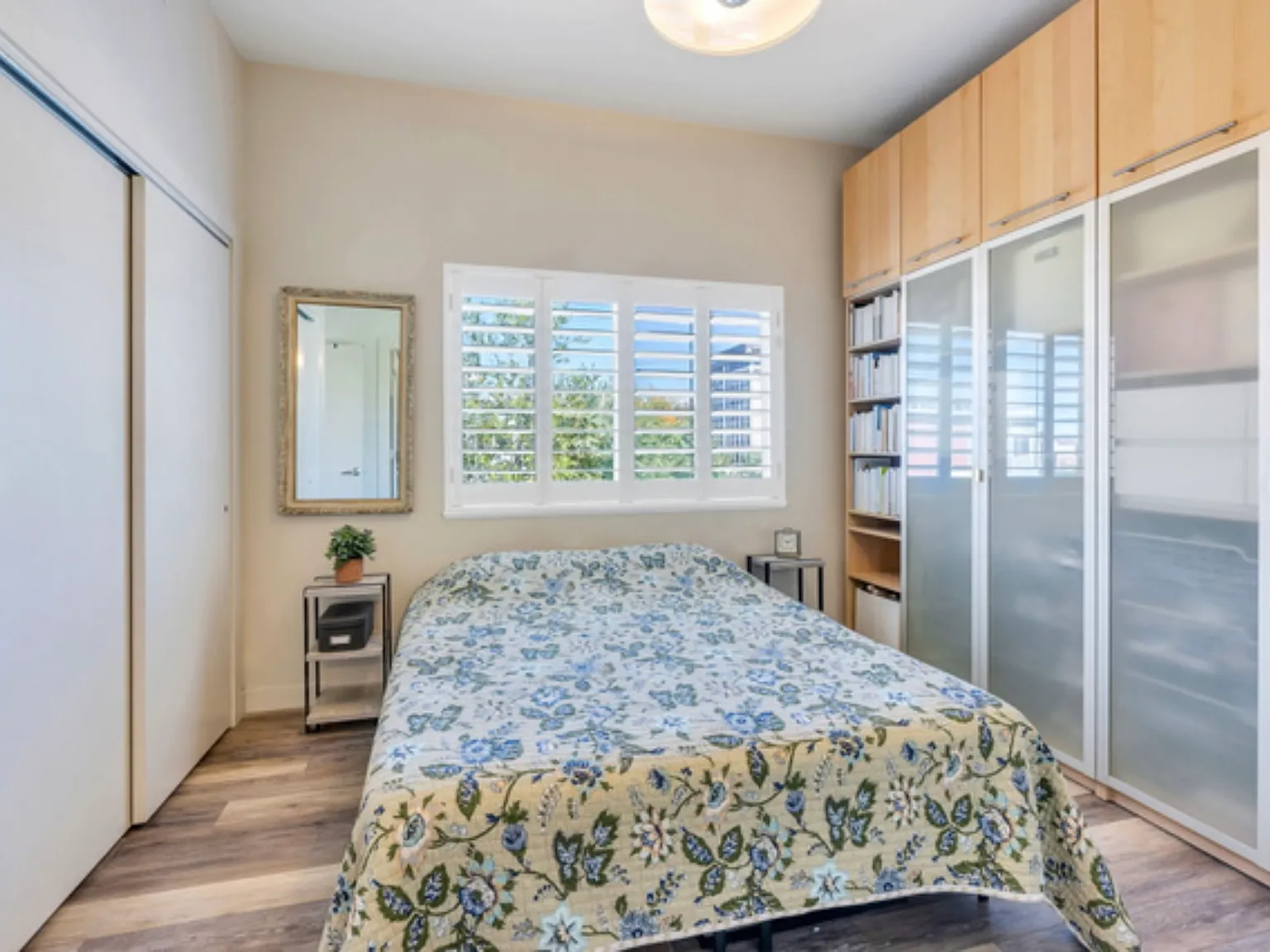 2 bed, 934 sqft, $1,800 — Photo 3