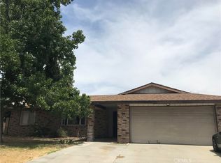 7955 Mango Ave, Fontana, CA 92336