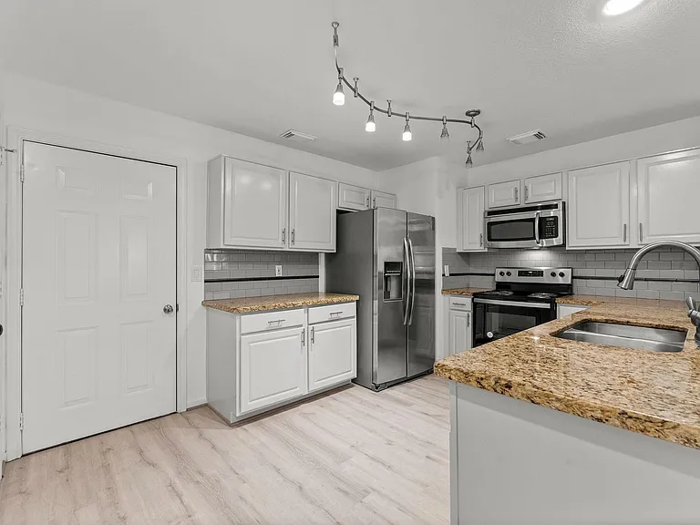 351 Fantasy Ln — Photo 12
