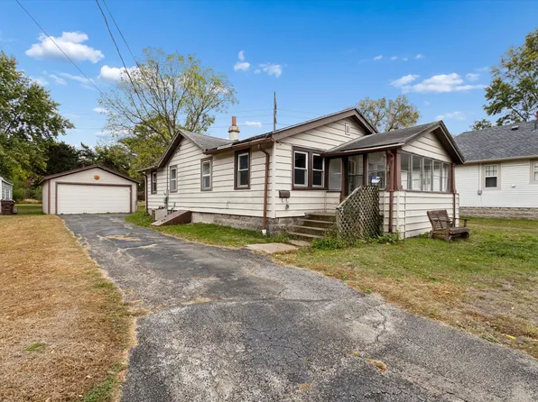 4815 Lexington Blvd, Loves Park, IL 61111