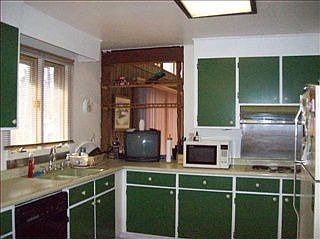 5th image of 14 Oakway Cir