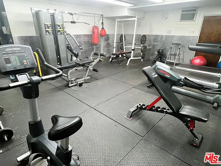 6000 Canterbury Dr #6000D212 — Photo 23