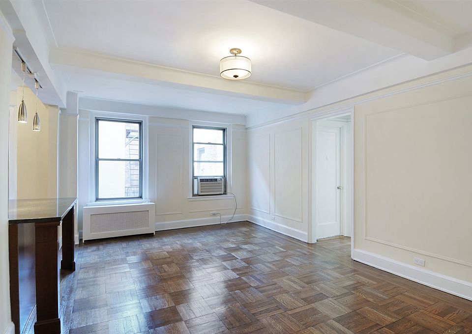 1st image of 136 Waverly Pl APT 4E