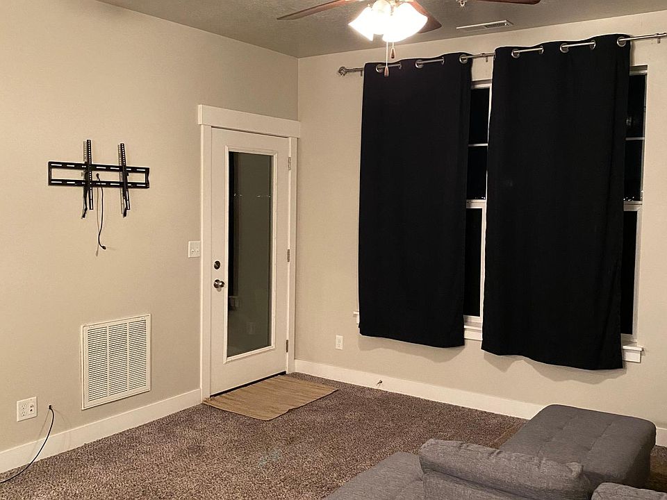 1st image of 52 W Silver Springs Dr #52