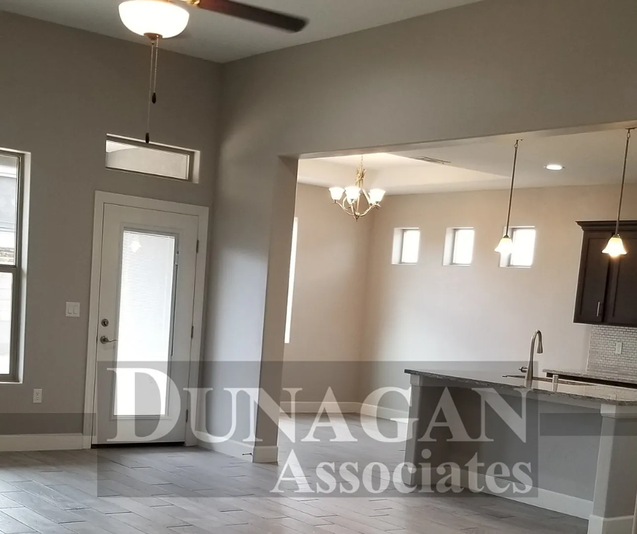 Gorgeous, 4 Bedroom/2 Bath in Martin Farms Subdivision — Photo 4