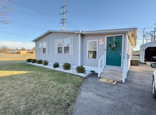 40 Owen St, Belleville, MI 48111