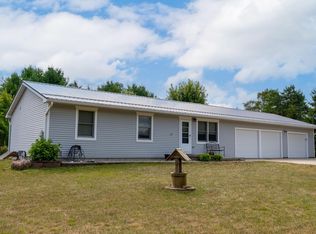 1004 Bishop Ln, Weidman, MI 48893