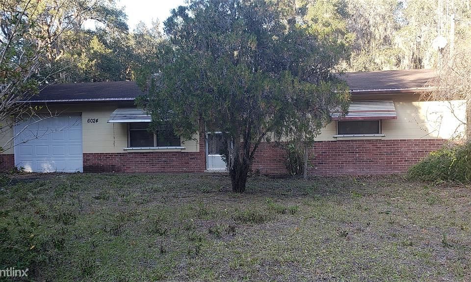 2nd image of 6024 NE 56th Dr