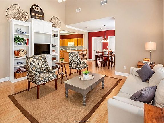 5th image of 801 Luther St W Unit 605