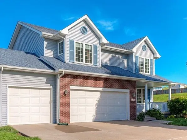 6914 Aubrey Ct, Johnston, IA 50131