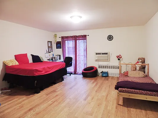 Rented by MNS | media 3