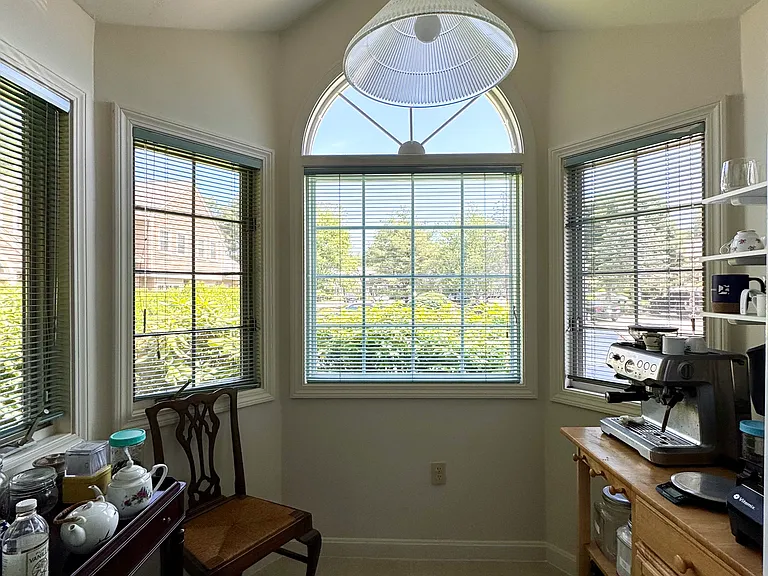 12 Birchwood Ln #12 — Photo 5