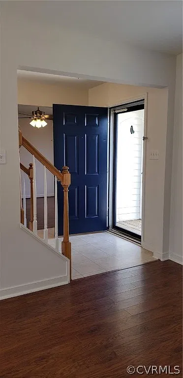 313 Lake Crest Ct — Photo 2