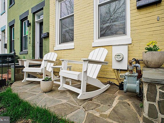 4th image of 1704 A St SE