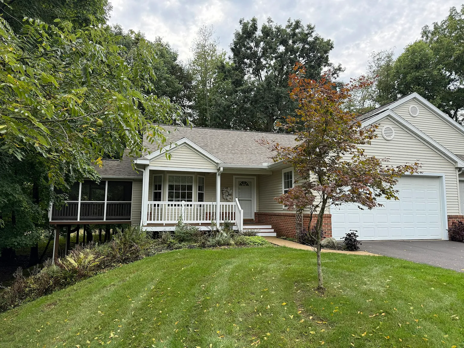 212 Chauncey Court — Photo 1