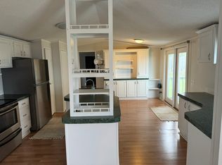 1608 Old River Rd, Jesup, GA 31545