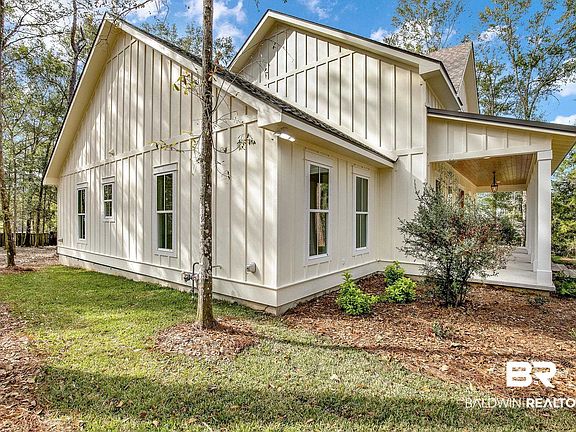 4th image of 308 Beall Ln
