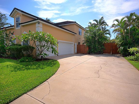 5th image of 131 Indigo Cove Pl