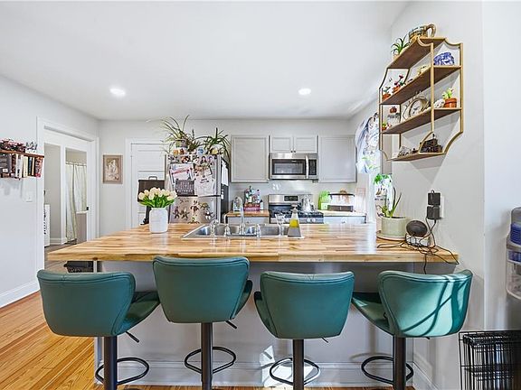 5th image of 27 Barney St