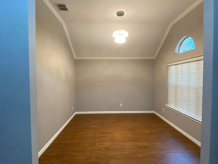 1720 Hackberry Branch Dr — Photo 3