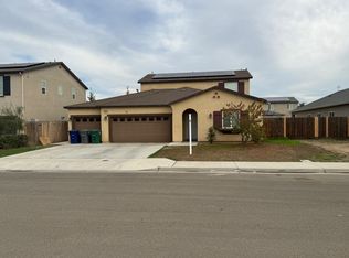 1391 Shoreside Dr, Madera, CA 93637