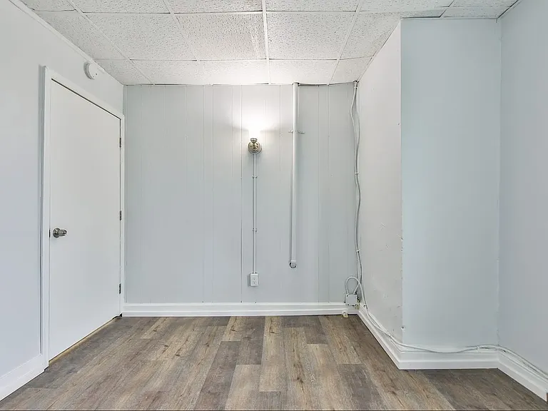 727 Front St #2 — Photo 8