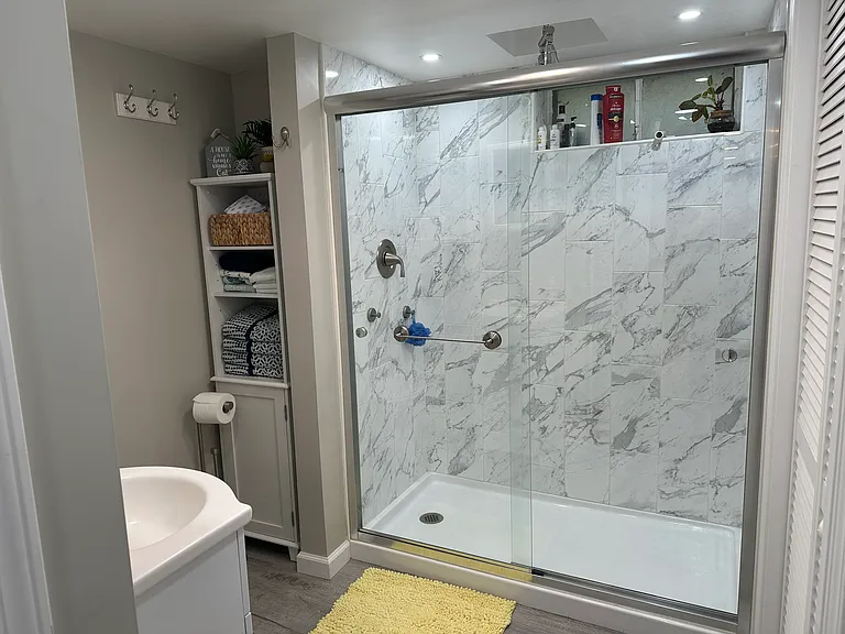 1040 Tulip Ln — Photo 16