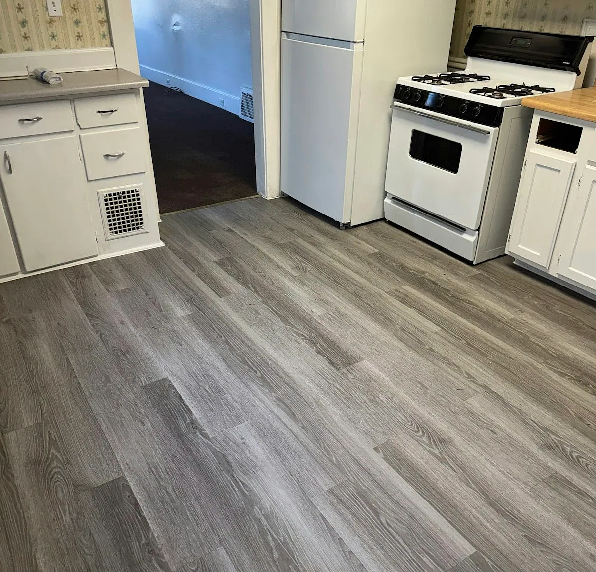 809 East 23rd Street — Photo 4