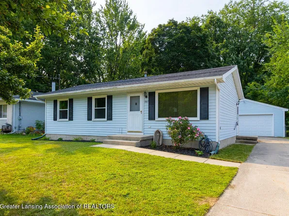 1907 Moffitt St, Lansing, MI 48911