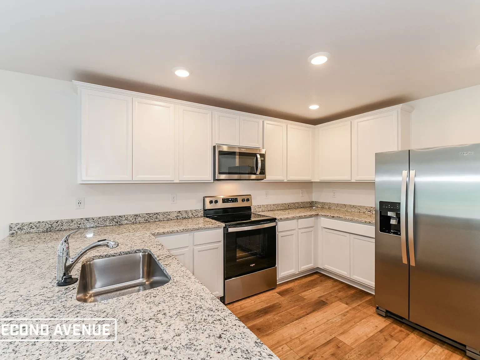 4 bed, 2.0 bath, 1851 sqft, $1,895 — Photo 2