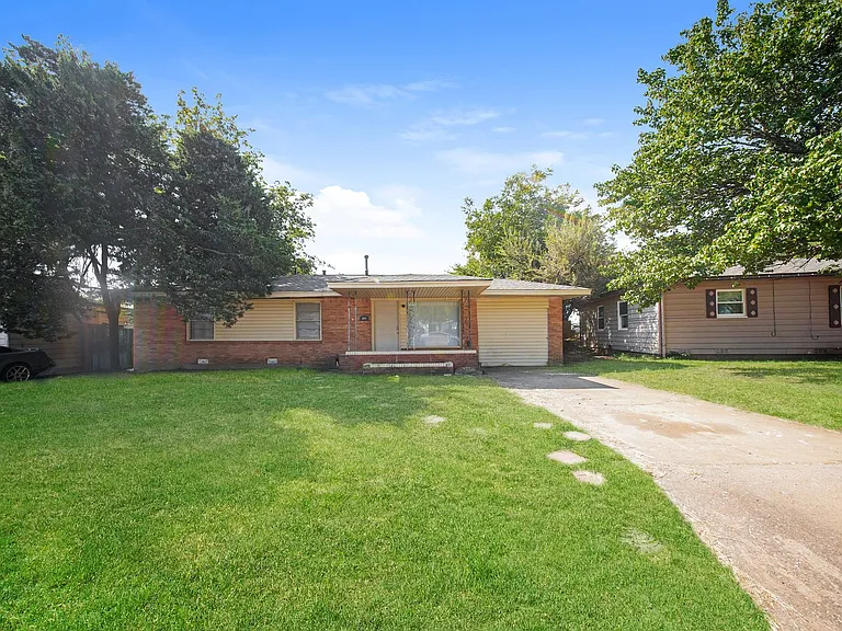 2610 NW Lindy Ave — Photo 8