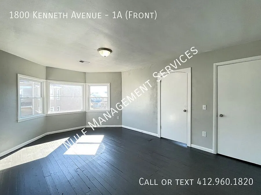 Building Photo - 1800 Kenneth Ave #1A