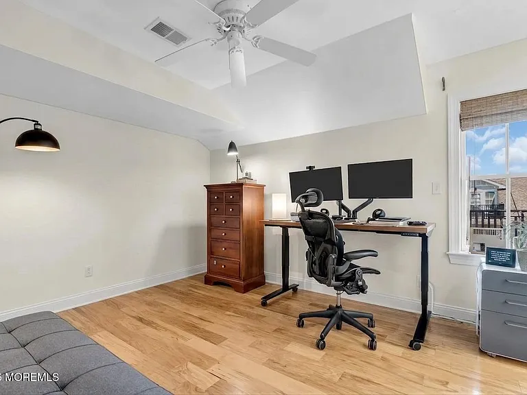4 Grove Ct — Photo 30