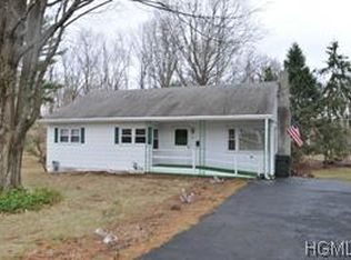 17 Fairview Ave, Warwick, NY 10990