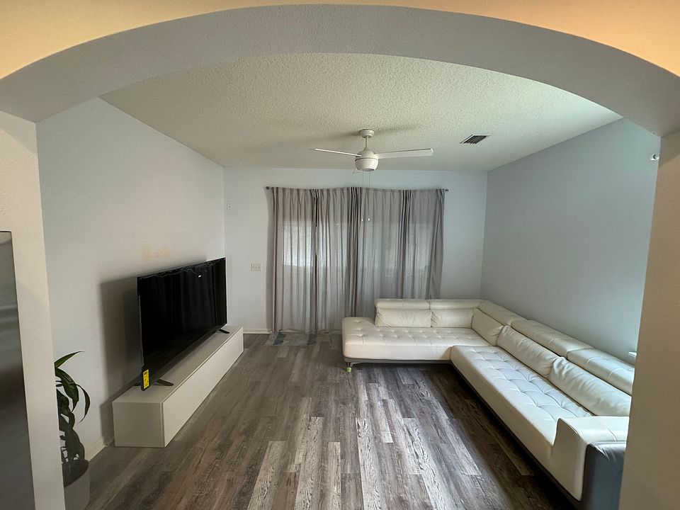 1st image of 6220 High Tide Blvd
