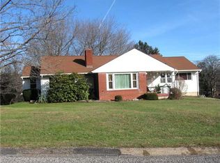 131 Burns Ave, Beaver Falls, PA 15010