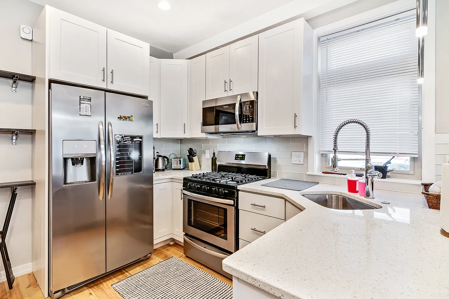3 bed, 1475 sqft, $2,800 — Photo 3