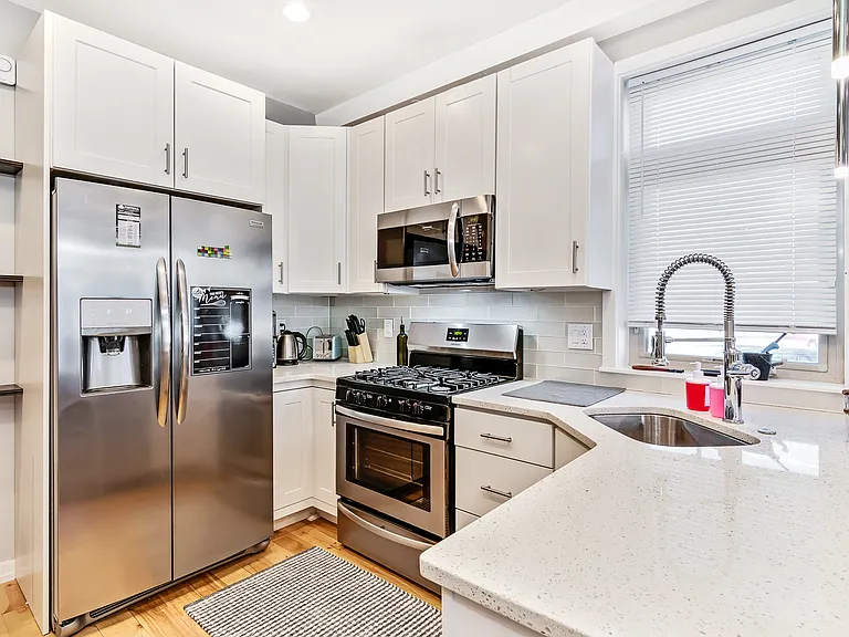 2256 Dickinson St #A — Photo 3