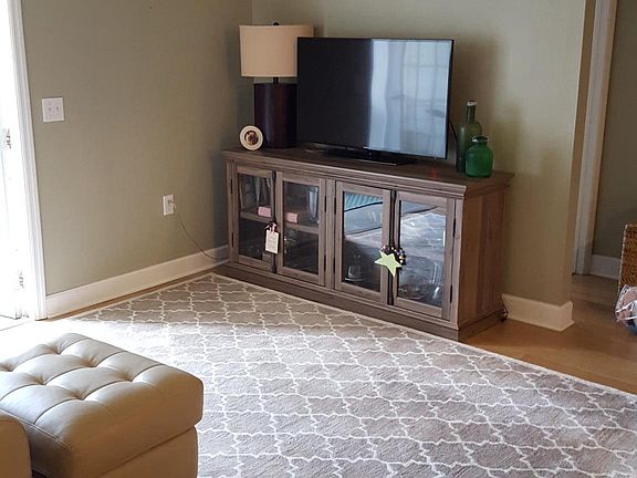 3rd image of 1212 Bay Club Cir #1212