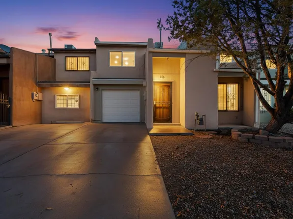 208 Shawnee Ct SE, Albuquerque, NM 87108