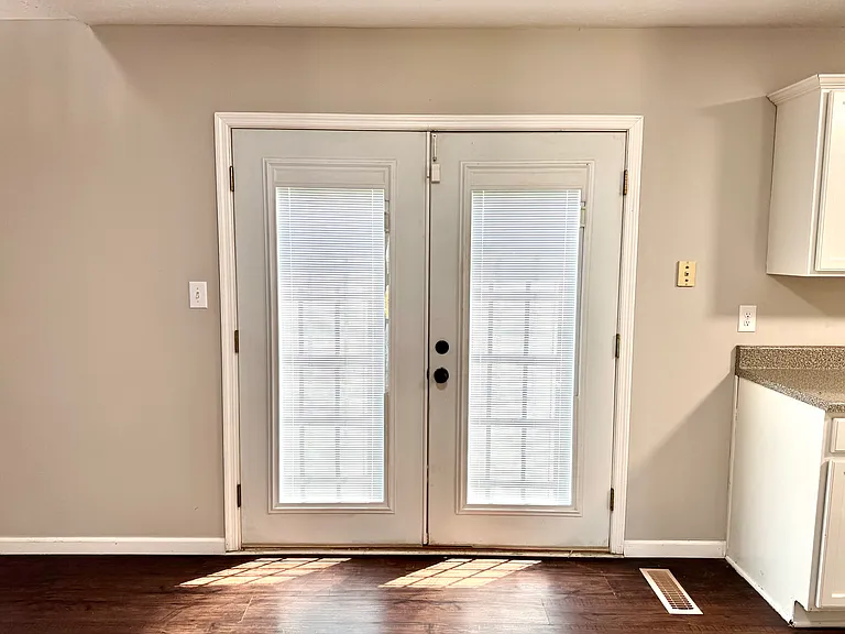 6328 Wellington Pl — Photo 6