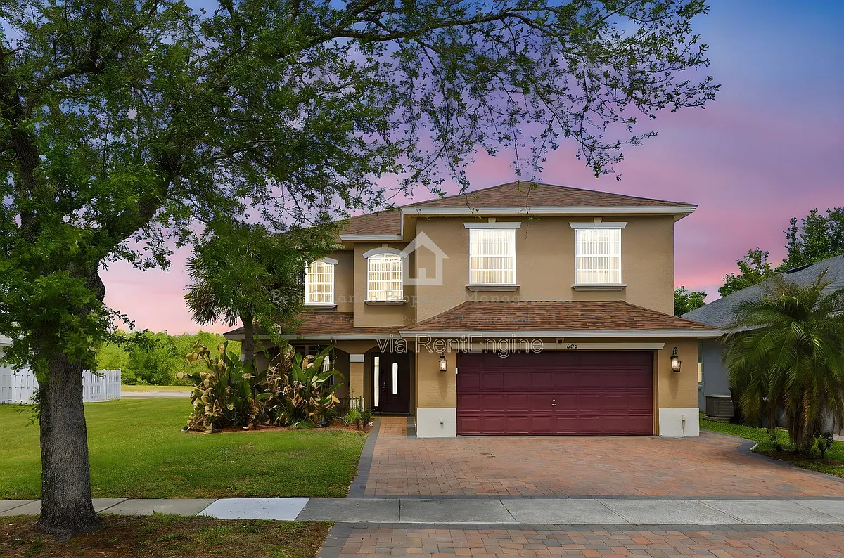Building Photo - 824 Lake Biscayne Way