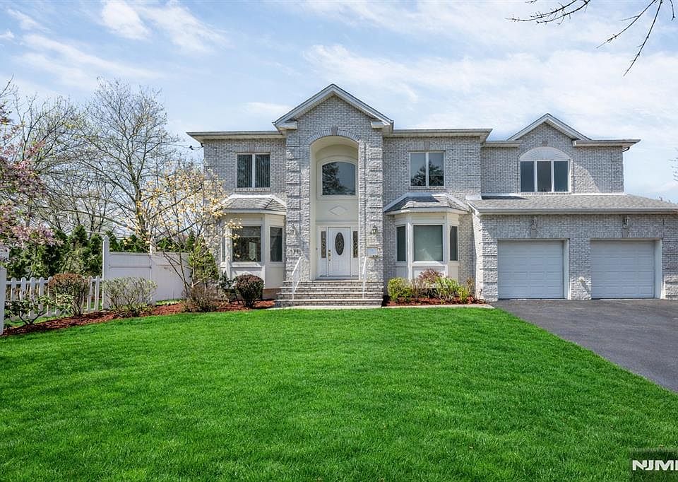 1st image of 177 Lawson Pl