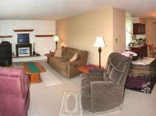 3933 Dalewood Dr, Fort Wayne, IN 46815