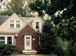 477 S Main St, Andover, MA 01810