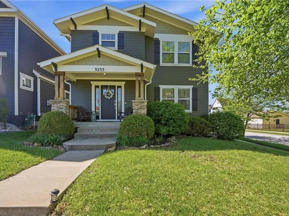 3233 SW Longview Rd, Lees Summit, MO 64081