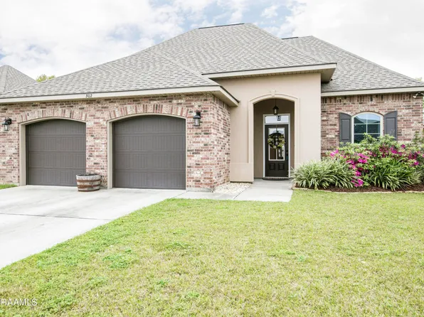 302 Rocky Ridge St, Youngsville, LA 70592